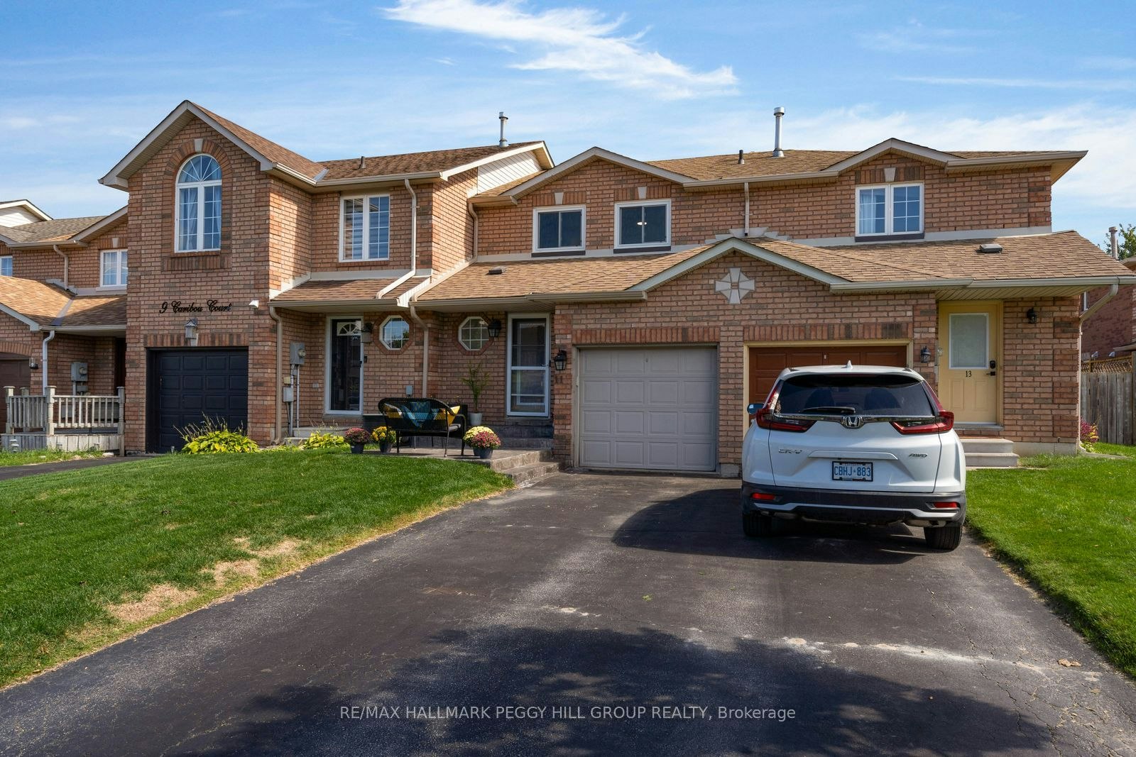 11 Caribou Court, Barrie, ON, L4N 8N3