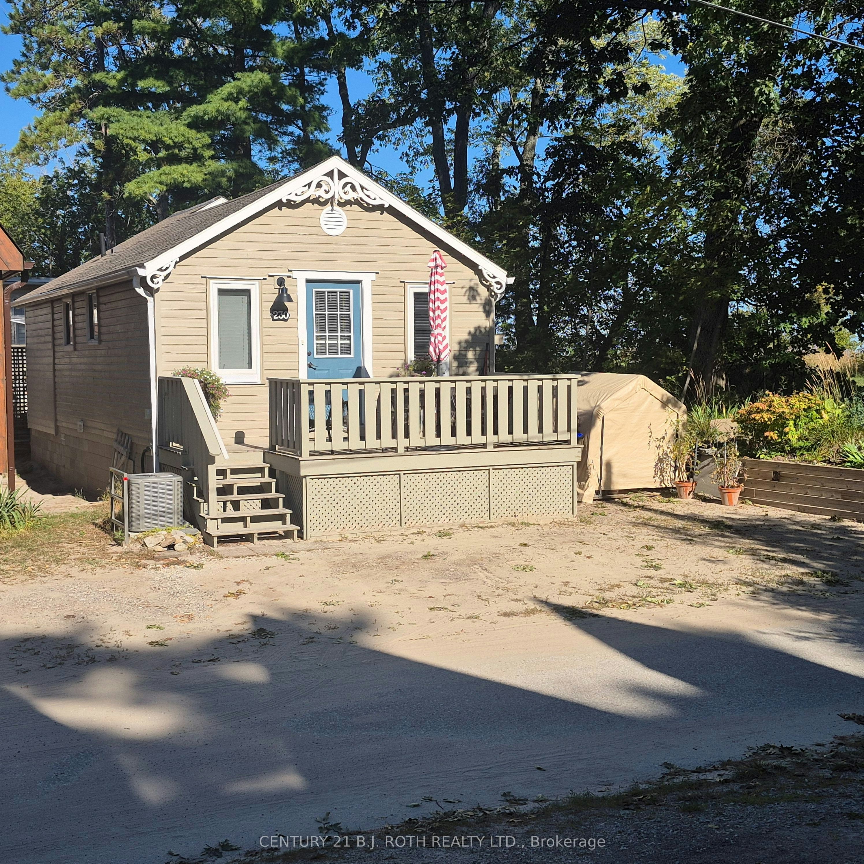 230 Shore Lane, Wasaga Beach, ON, L9Z 2J1