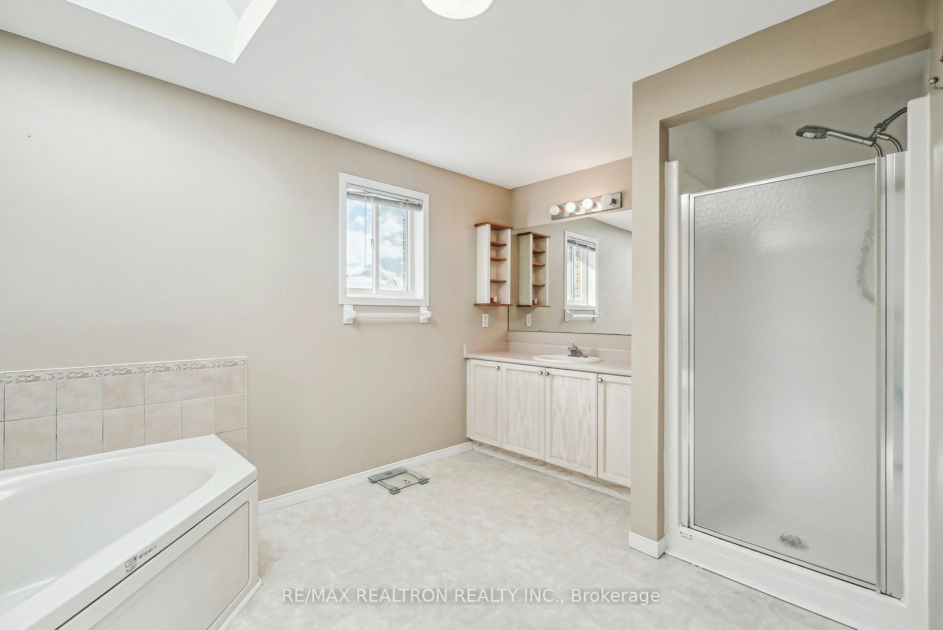 50 Holly Meadow Road, Barrie, ON, L4N 0E3 - 33