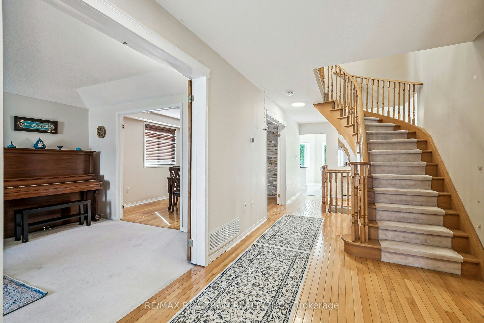 50 Holly Meadow Road, Barrie, ON, L4N 0E3 - 9