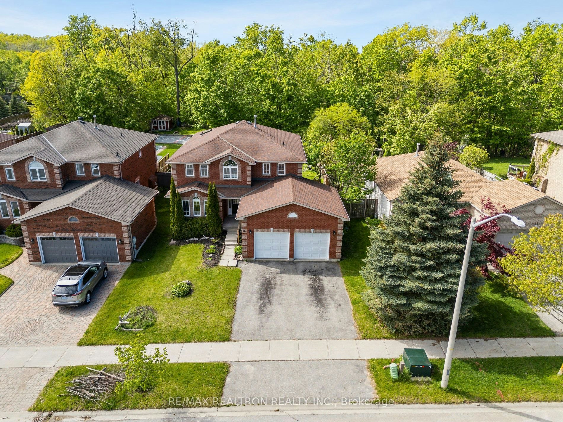 50 Holly Meadow Road, Barrie, ON, L4N 0E3 - 2