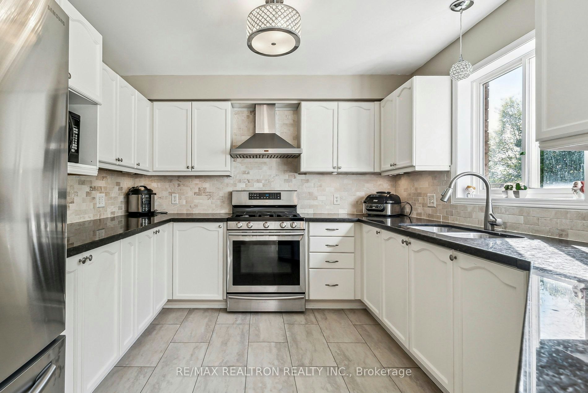 50 Holly Meadow Road, Barrie, ON, L4N 0E3 - 25
