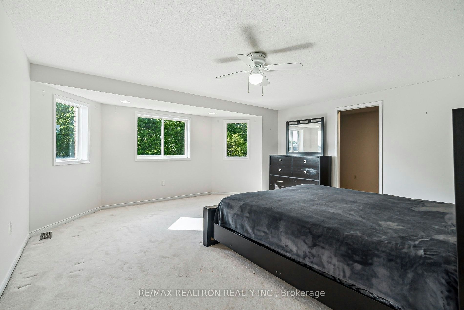50 Holly Meadow Road, Barrie, ON, L4N 0E3 - 30
