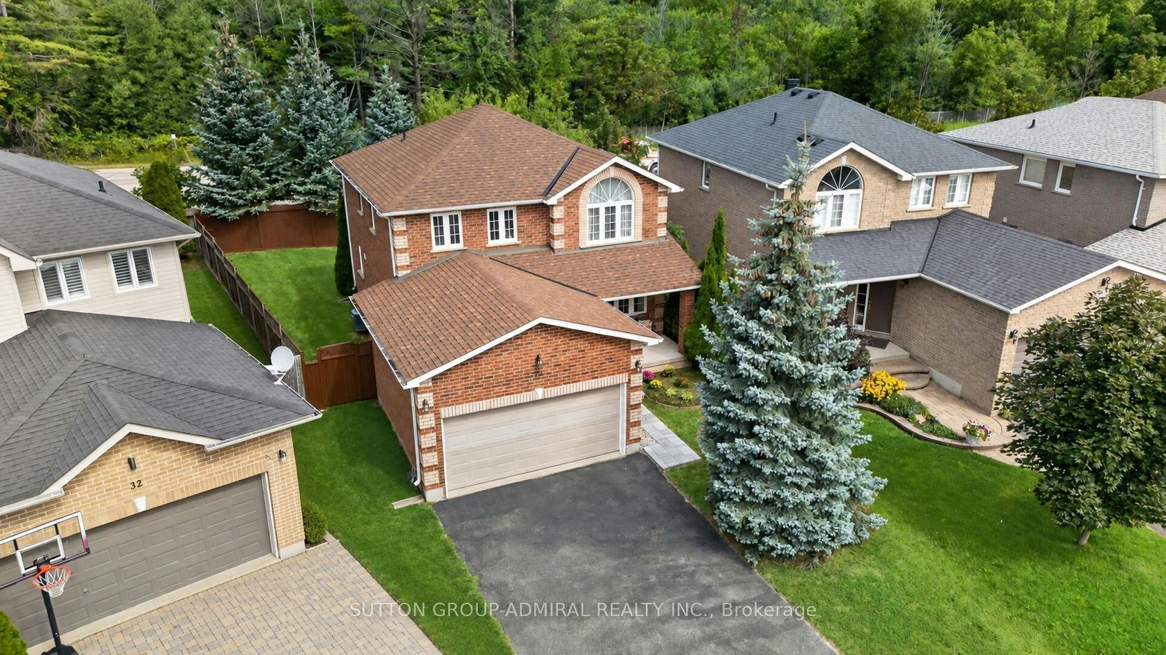 34 Balmoral Place, Barrie, ON, L4N 0Y9