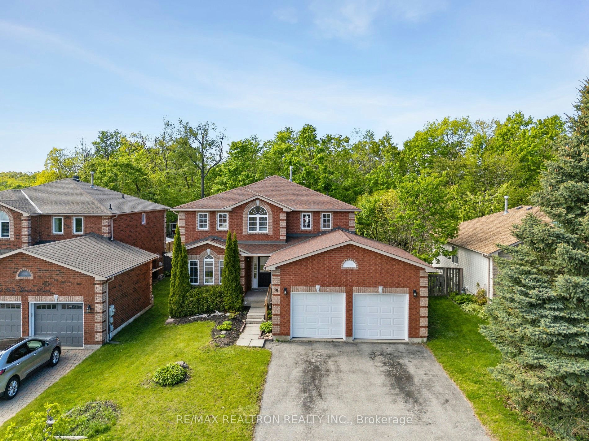 50 Holly Meadow Road, Barrie, ON, L4N 0E3