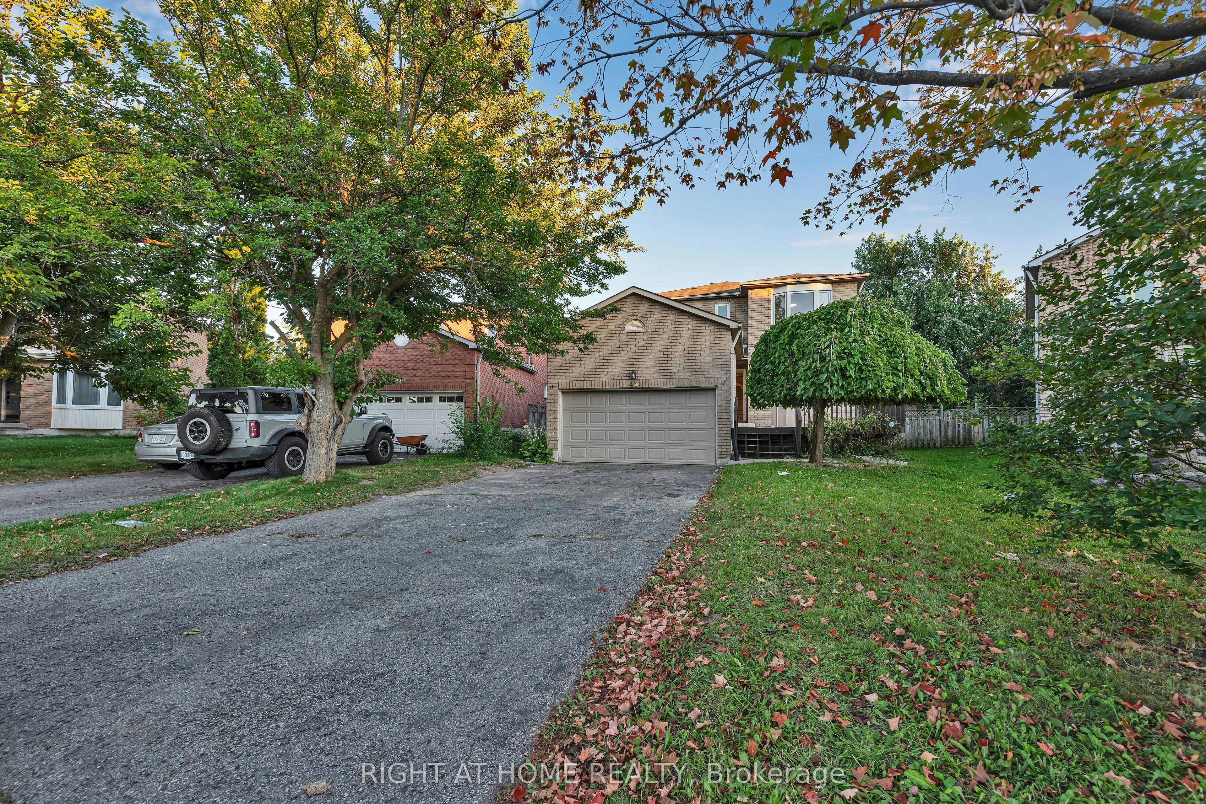 45 Blair Crescent, Barrie, ON, L4M 5Y6