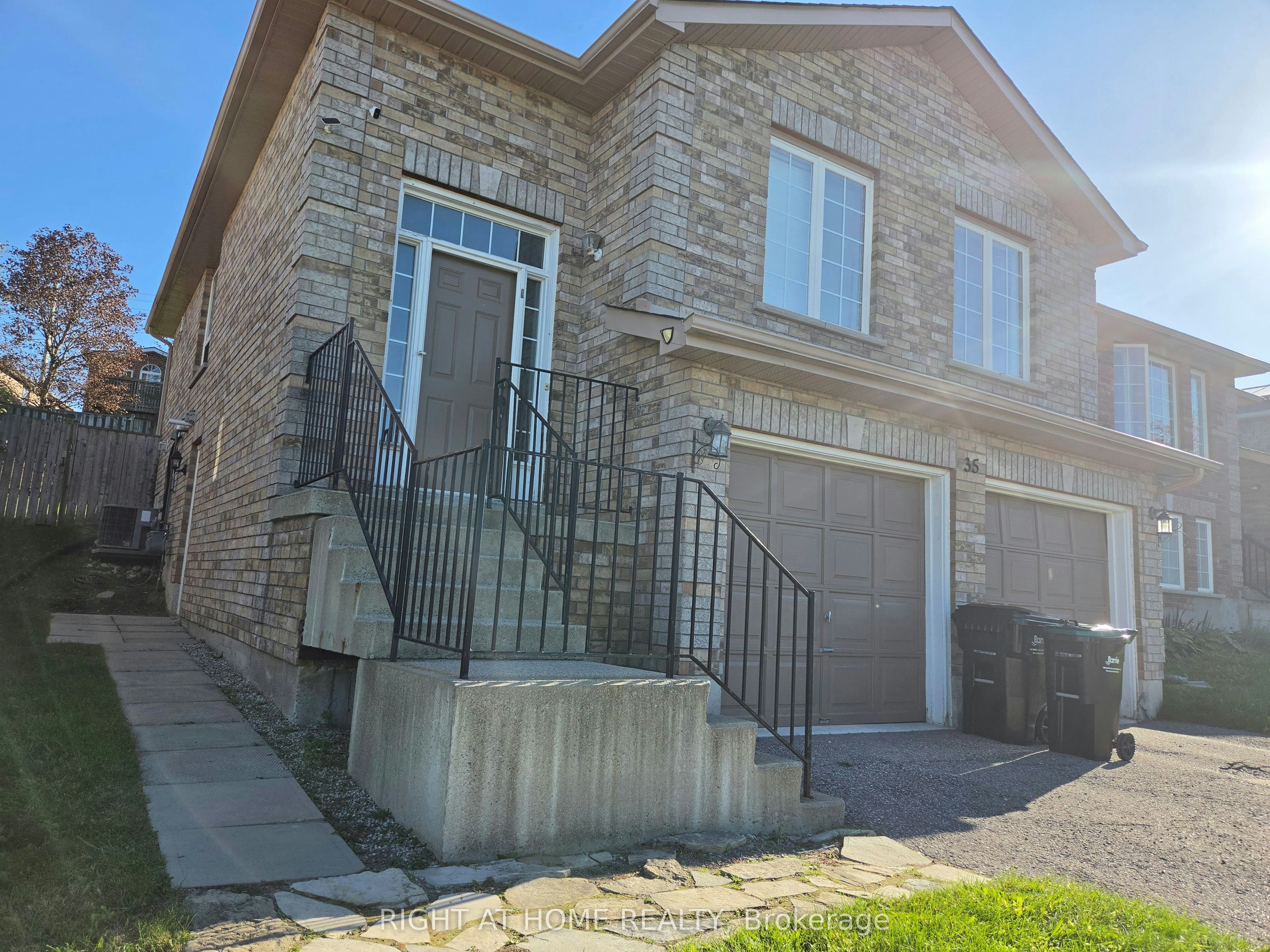 Lower-35 Forest Dale Drive, Barrie, ON, L4M 6M7 - 2