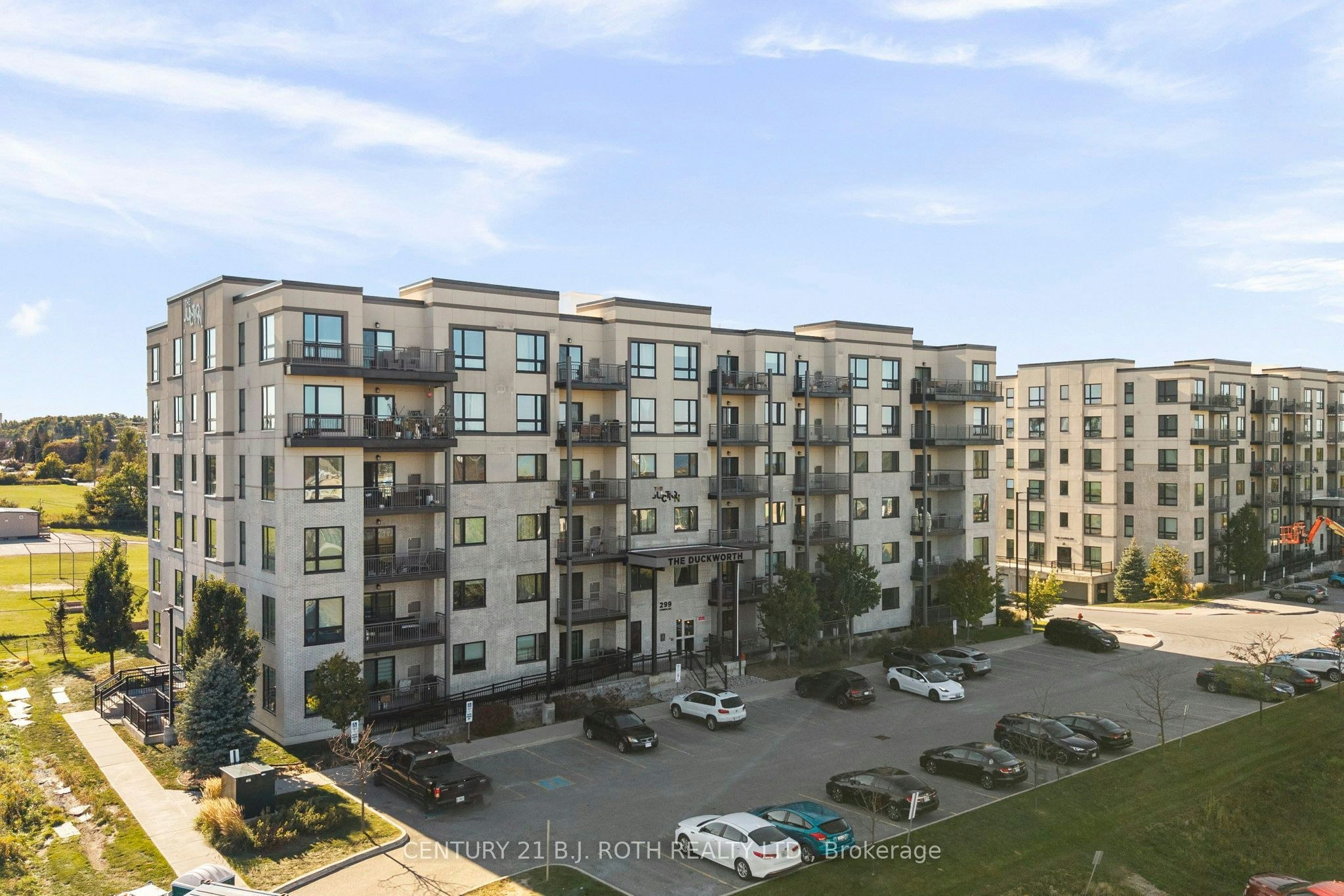 505-299 Cundles Road E, Barrie, ON, L4M 0K9