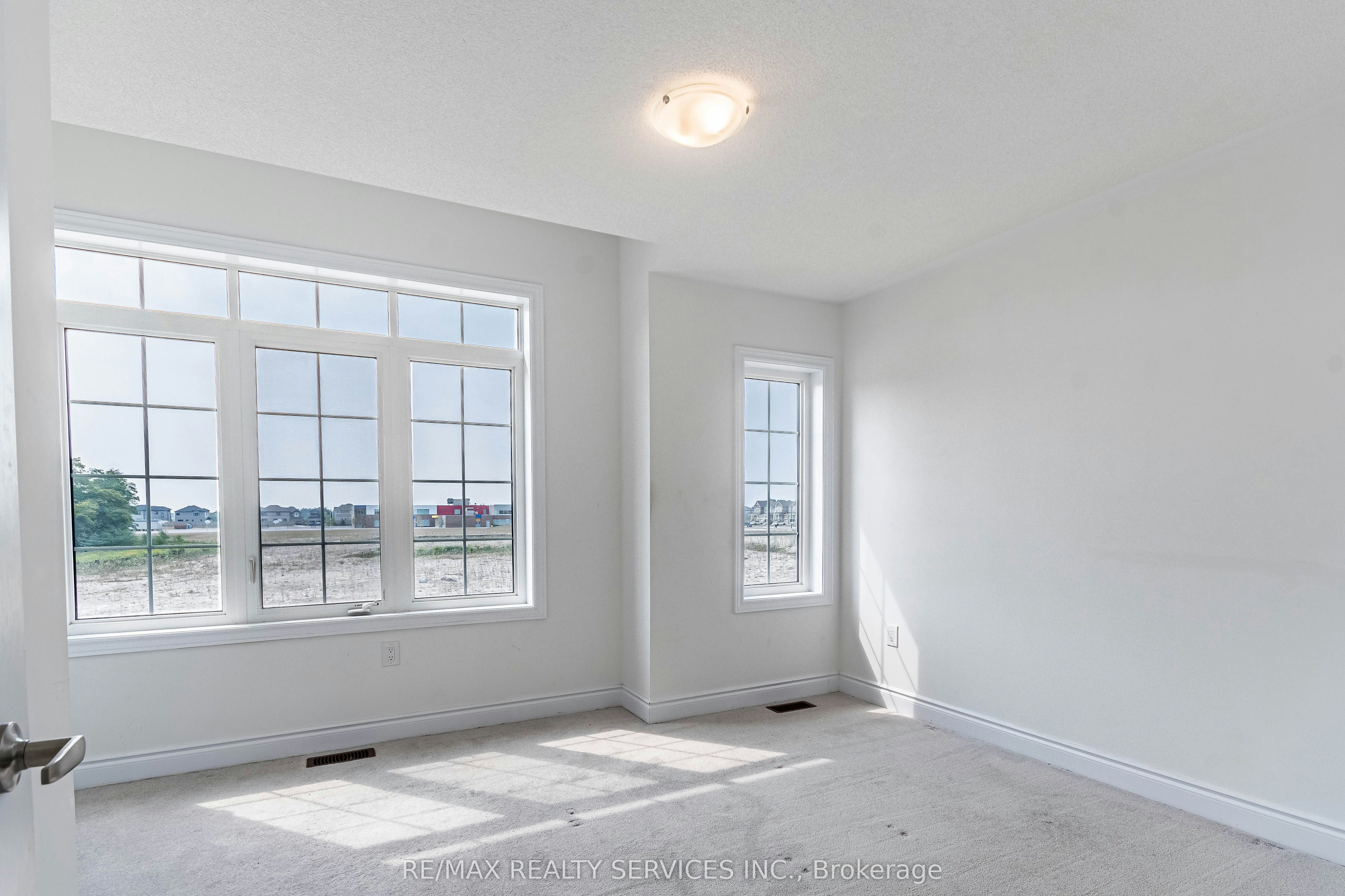 73 Central Square Boulevard, Wasaga Beach, ON, L9Z 0L9 - 18