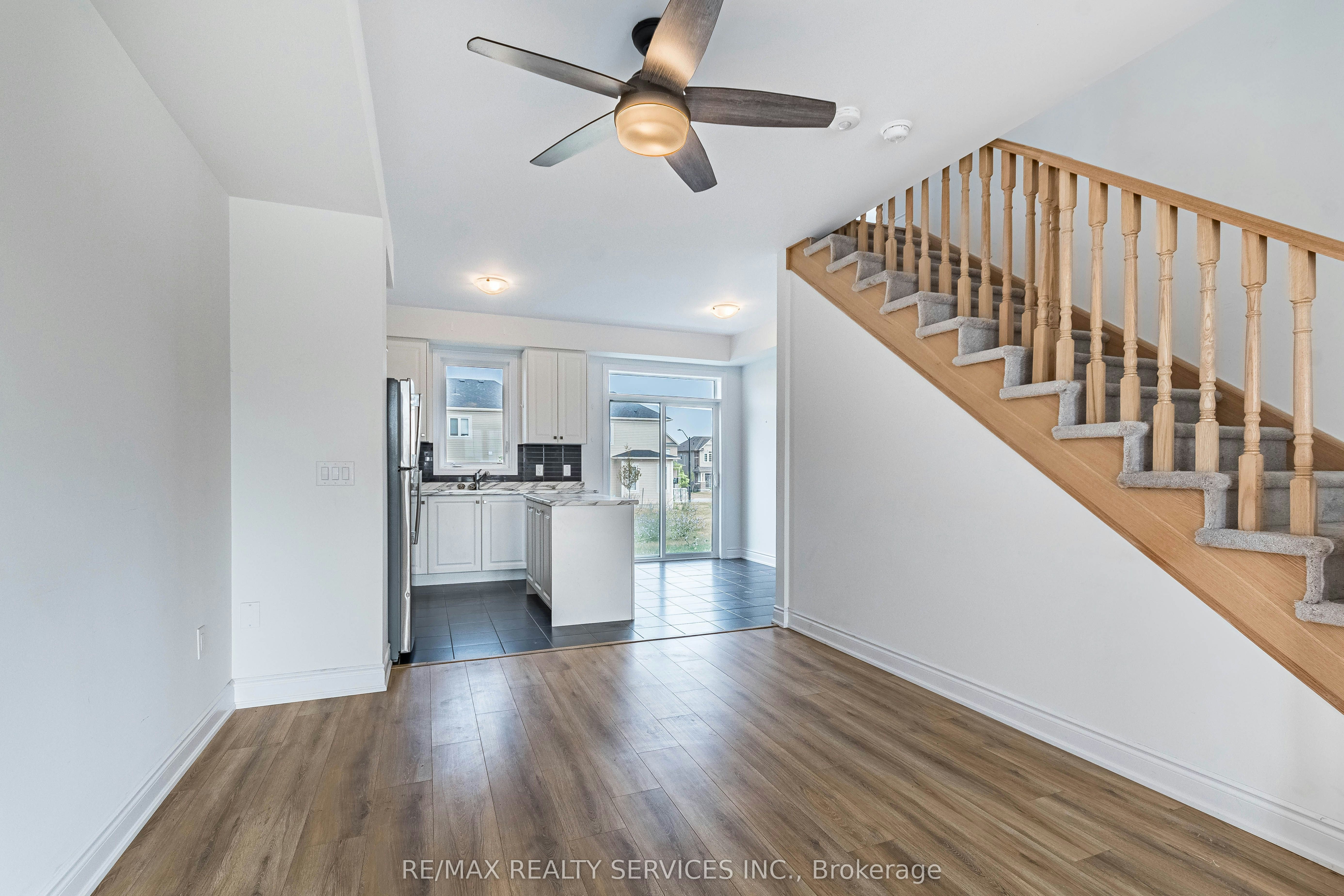 73 Central Square Boulevard, Wasaga Beach, ON, L9Z 0L9 - 6