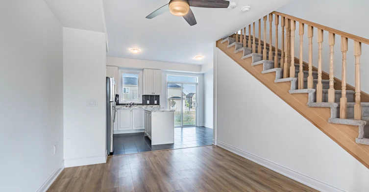 73 Central Square Boulevard, Wasaga Beach, ON, L9Z 0L9 - 6
