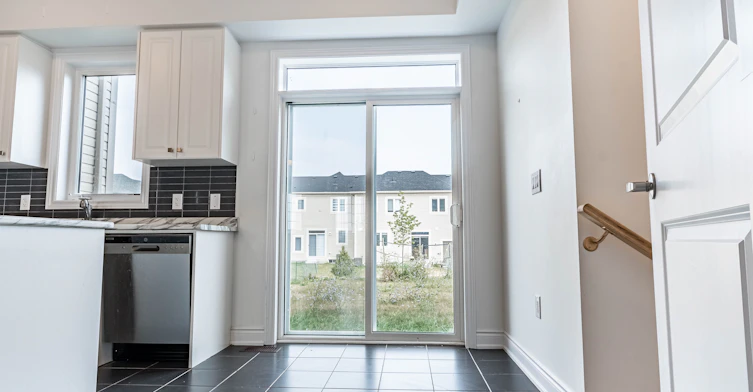 73 Central Square Boulevard, Wasaga Beach, ON, L9Z 0L9 - 11