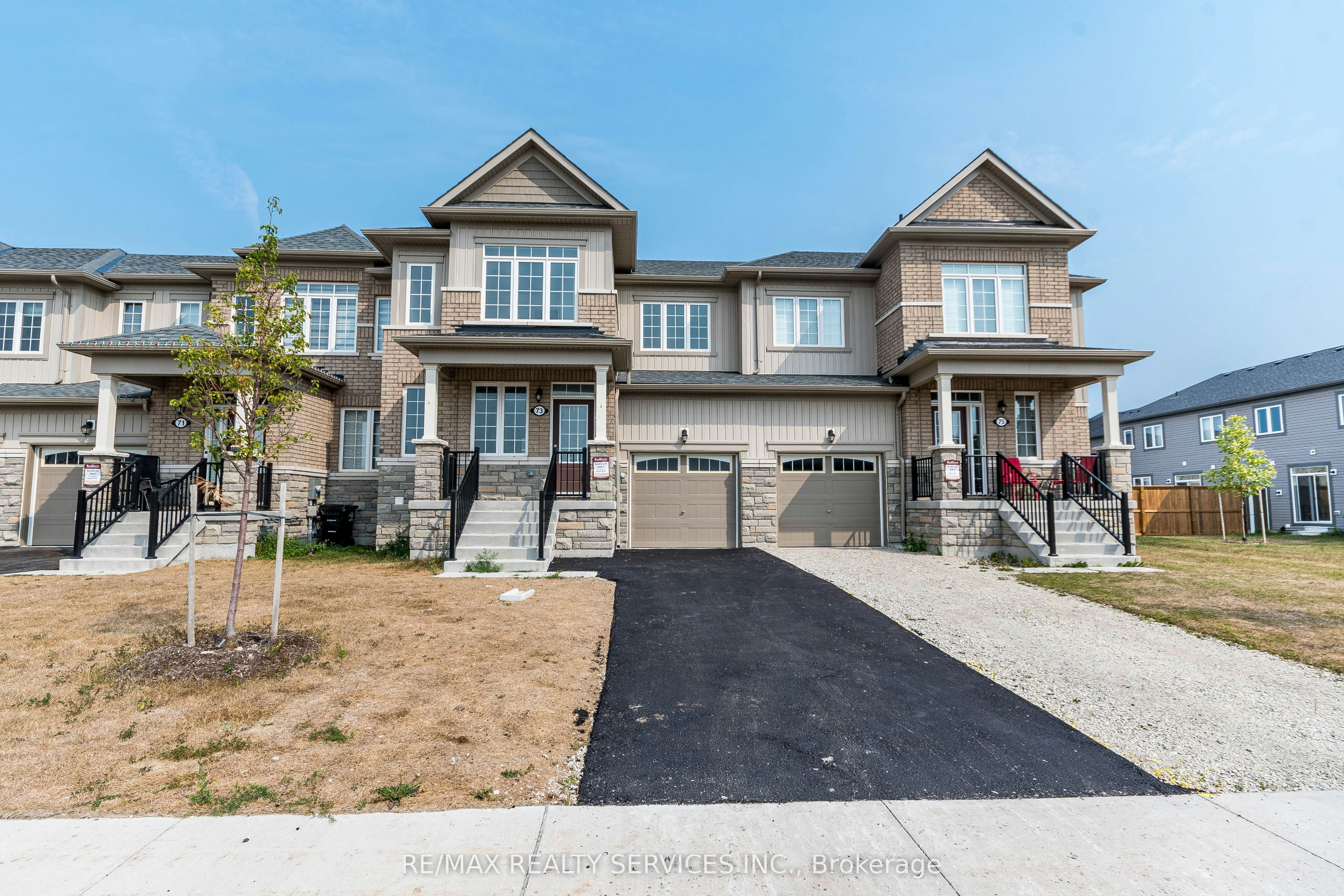 73 Central Square Boulevard, Wasaga Beach, ON, L9Z 0L9