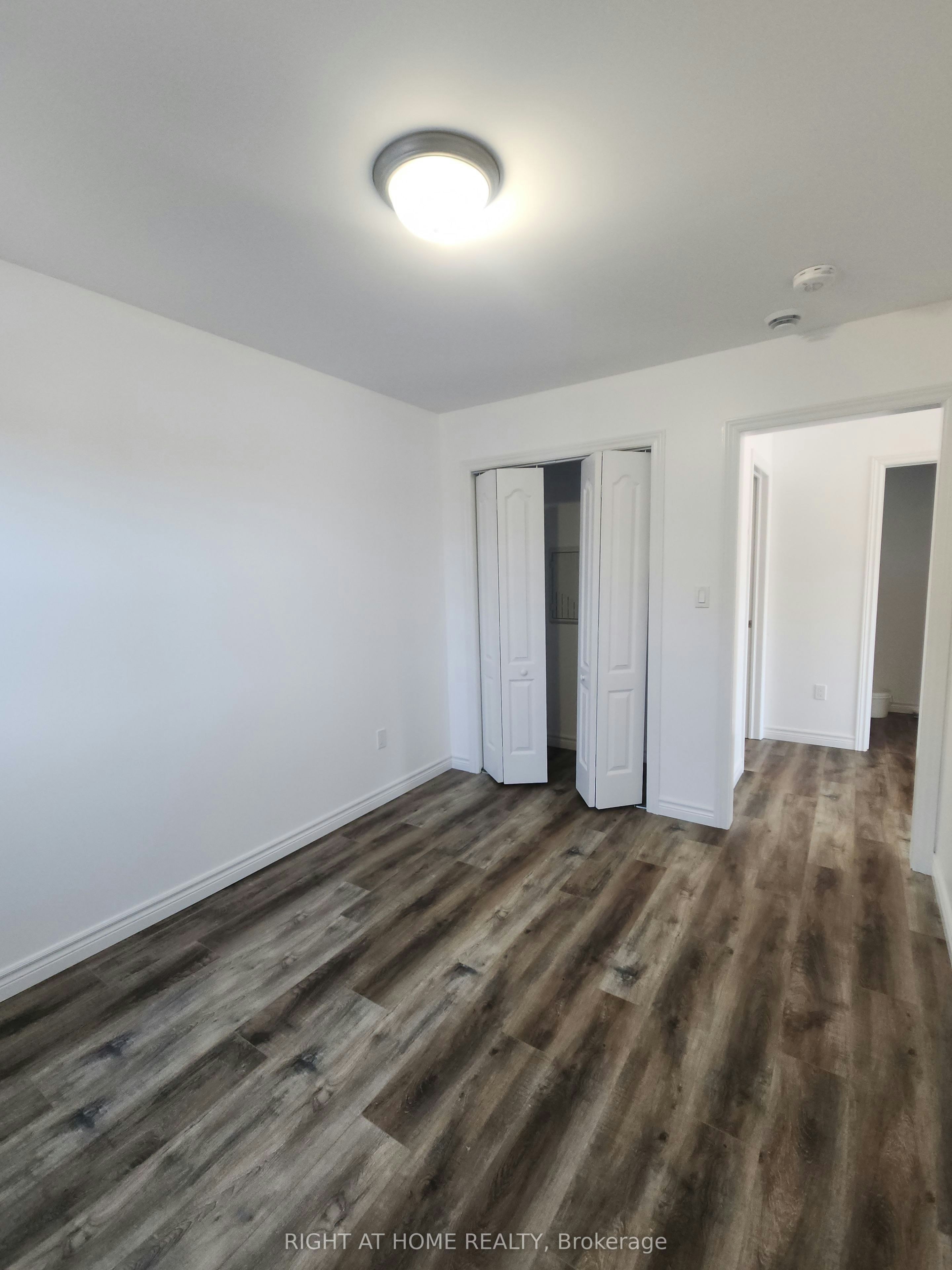 205-9 Queen Street W, Springwater, ON, L0L 1P0 - 8