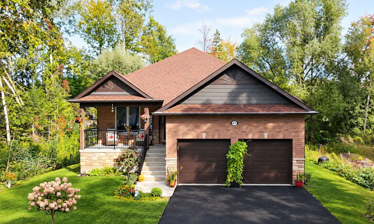 44 Iris Drive
