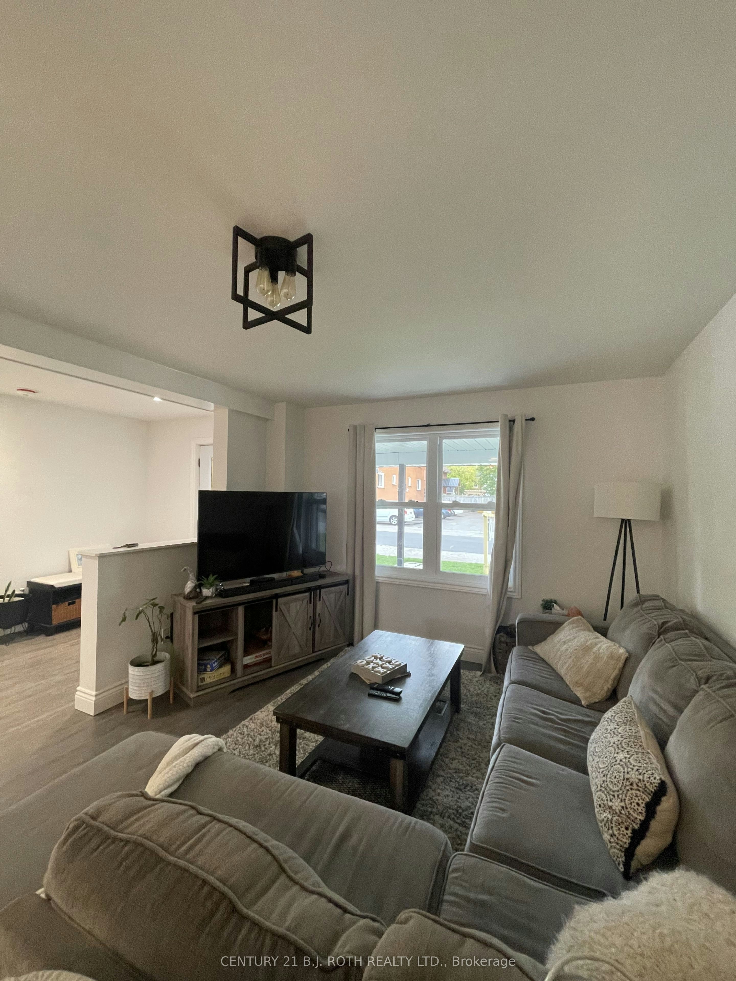 6 Stone Street, Springwater, ON, L0L 1P0 - 5