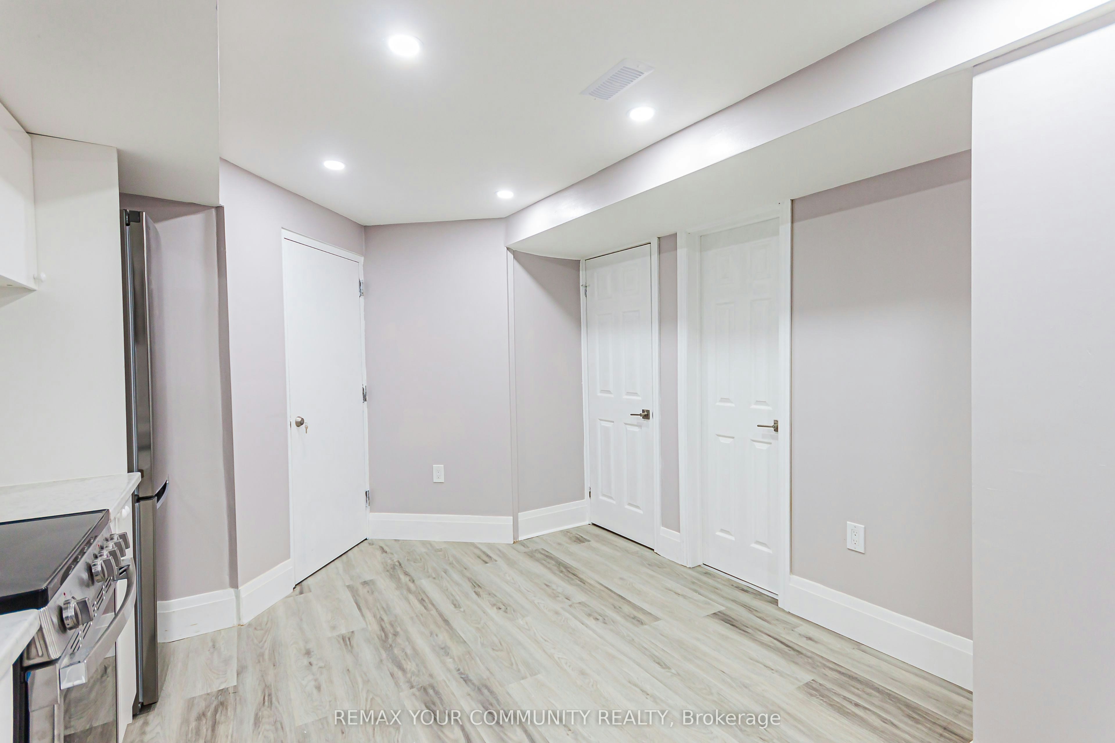 Lower-218 Ferndale Drive S, Barrie, ON, L4N 8J9 - 16