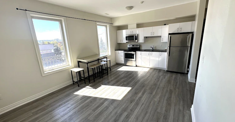 201-130 Dunlop Street E, Barrie, ON, L4M 1B1 - 5