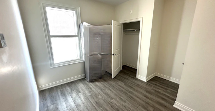 201-130 Dunlop Street E, Barrie, ON, L4M 1B1 - 10