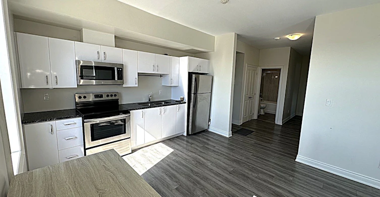 201-130 Dunlop Street E, Barrie, ON, L4M 1B1 - 7