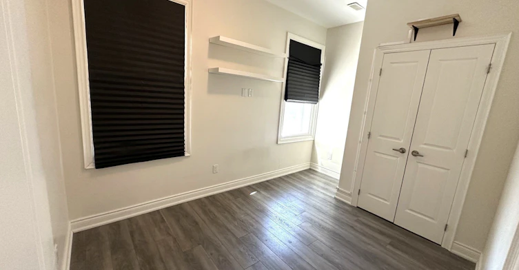 201-130 Dunlop Street E, Barrie, ON, L4M 1B1 - 12