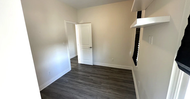 201-130 Dunlop Street E, Barrie, ON, L4M 1B1 - 13