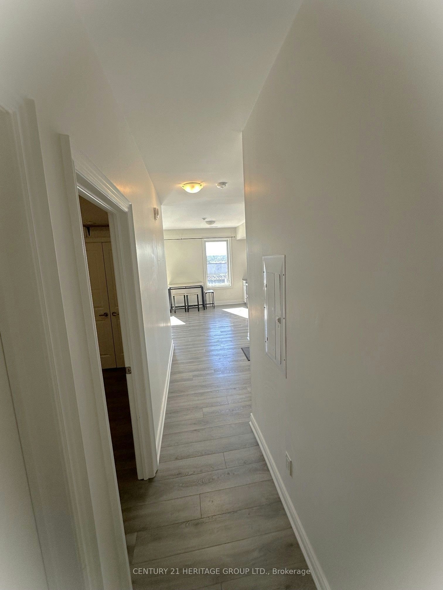 201-130 Dunlop Street E, Barrie, ON, L4M 1B1 - 8