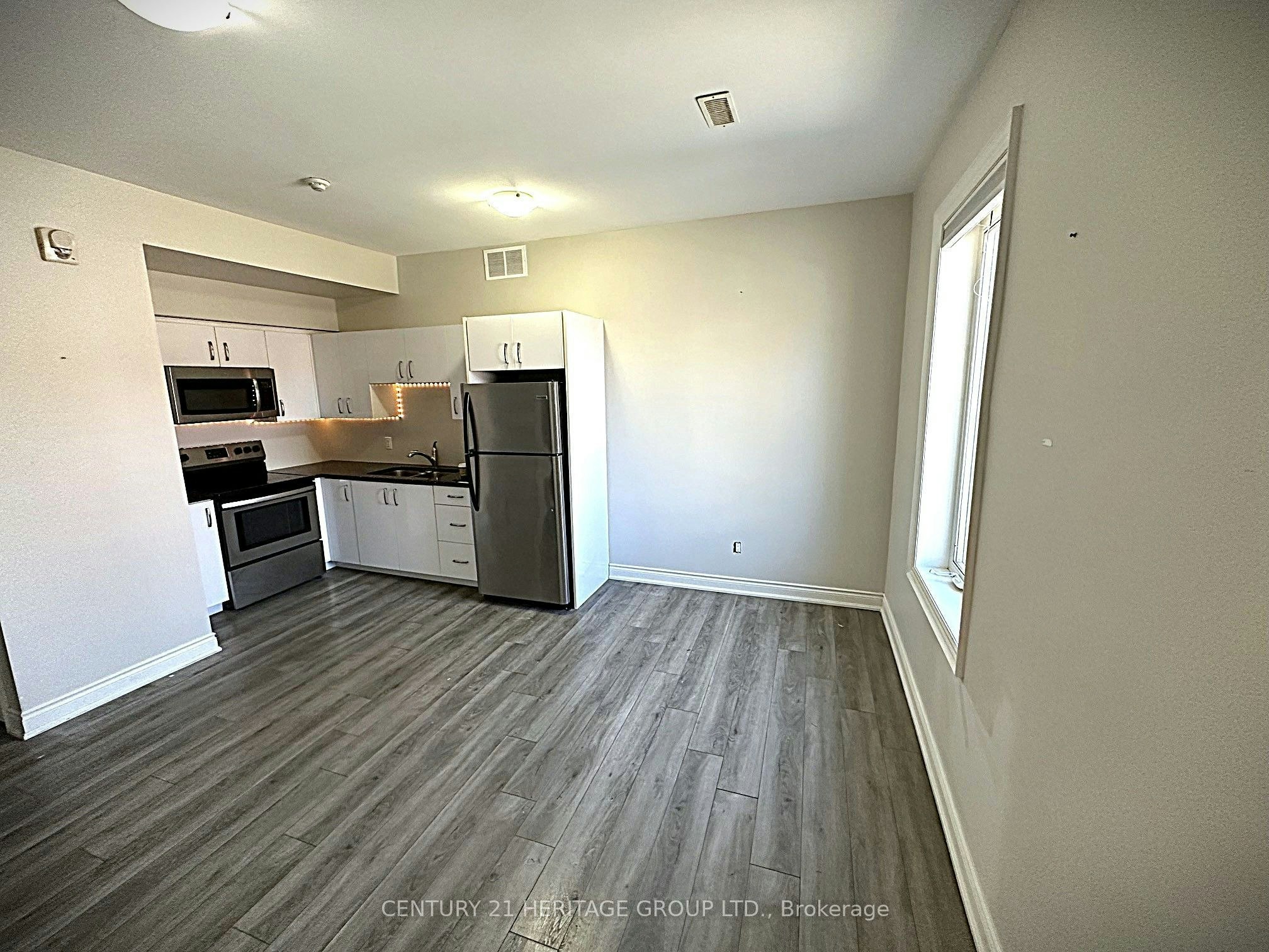 203-130 Dunlop Street E, Barrie, ON, L4M 1B1 - 6