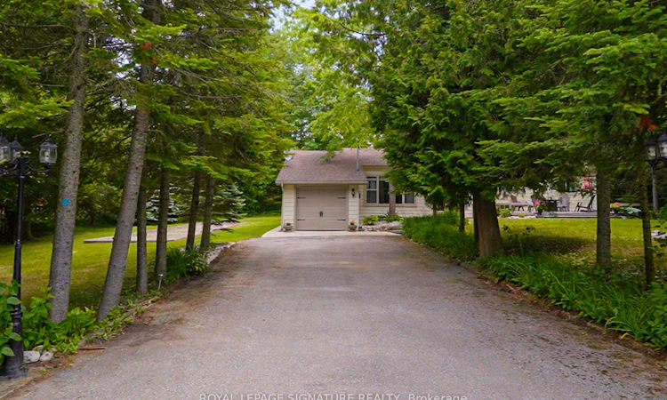 107 Nicole Boulevard