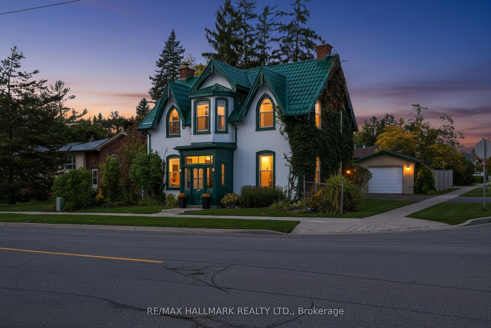 84 Wellington Street E, Barrie, ON, L4M 2C4