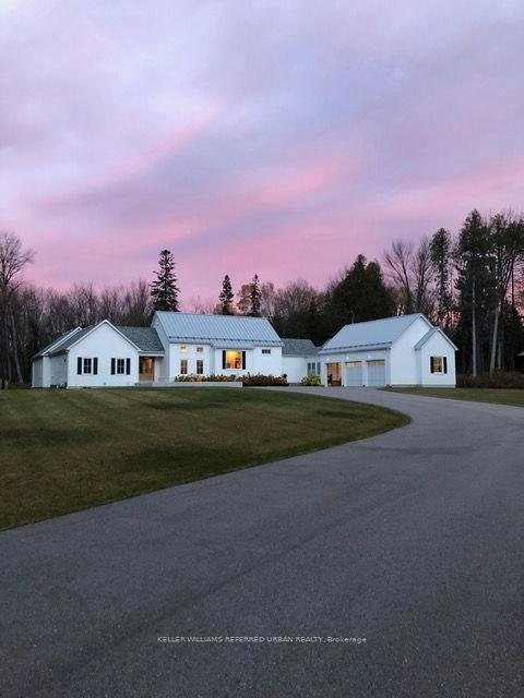 24 Windfield Drive W, Oro-Medonte, ON, L0L 2L0