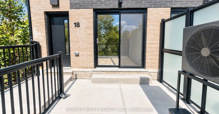 18-521 Big Bay Point Road, Barrie, ON, L4N 3Z6 - 18