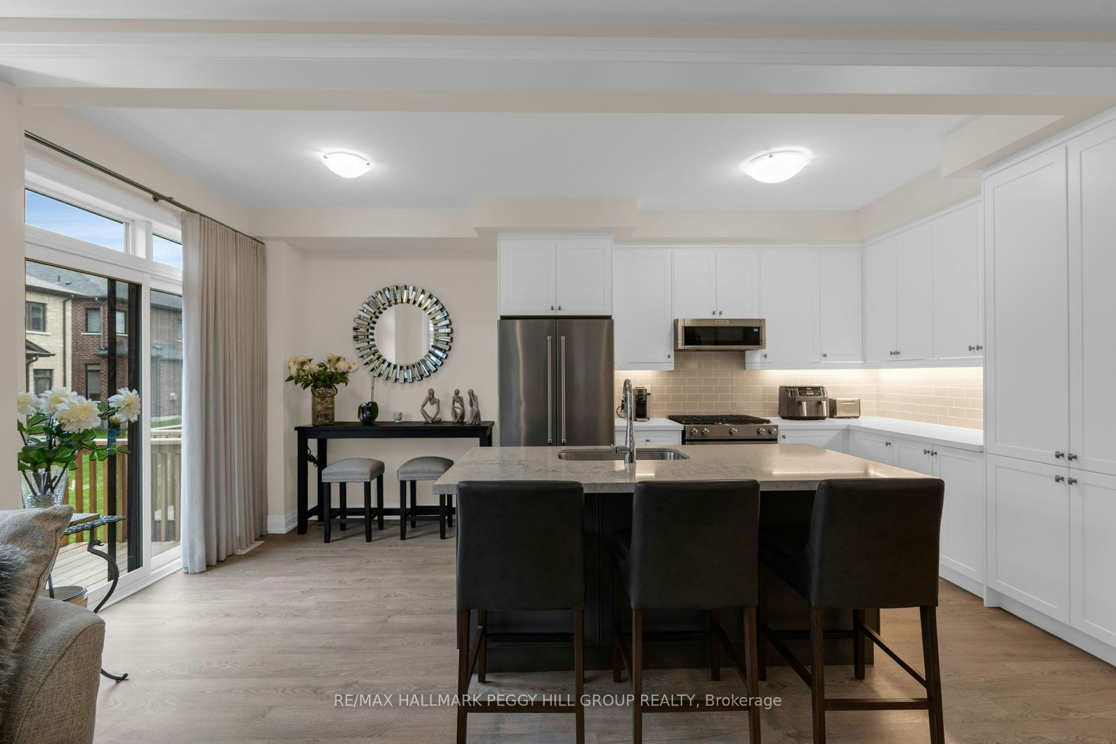 16 Daffodil Road, Springwater, ON, L9X 2E3 - 4