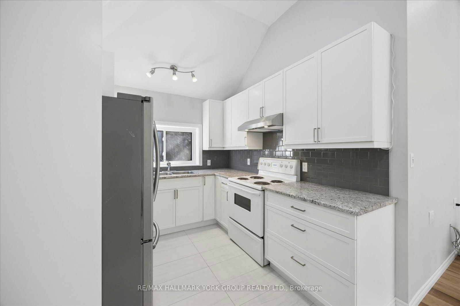 2511 Talbot Lane, Ramara, ON, L0K 1B0 - 11