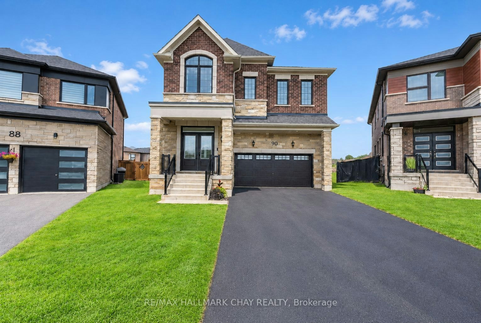 90 Mcbride Trail, Barrie, ON, L9J 0Y6