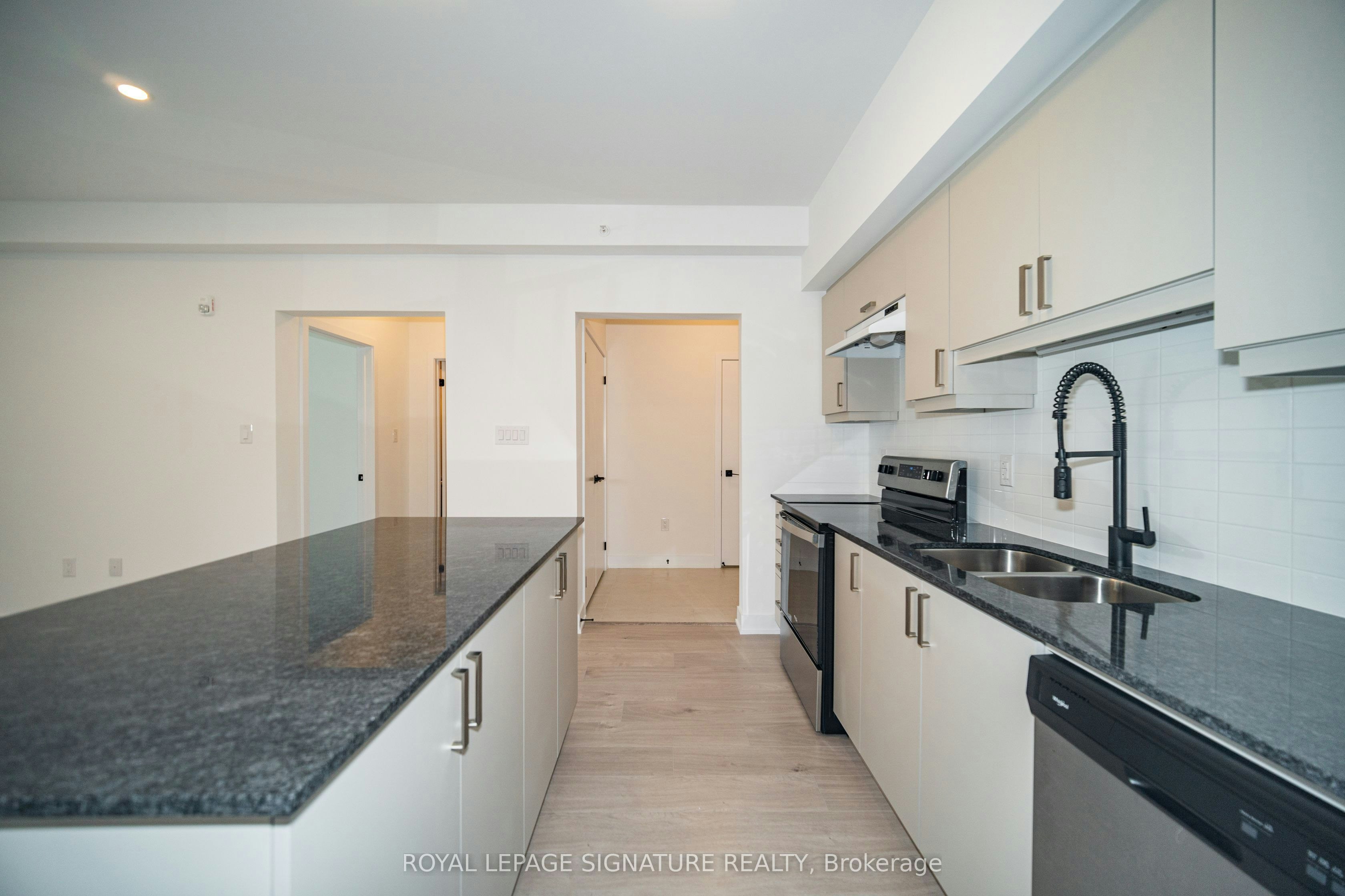 103-1 Chef Lane, Barrie, ON, L9J 0T1 - 7