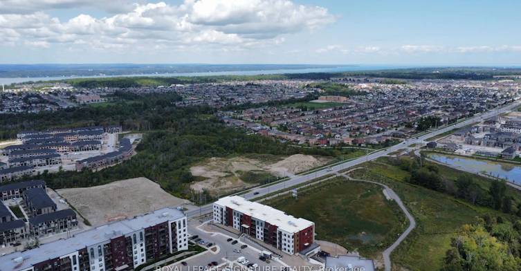 103-1 Chef Lane, Barrie, ON, L9J 0T1 - 23