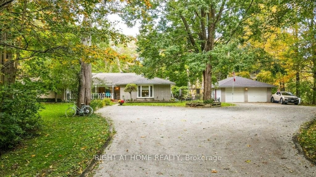 1602 County 92 Road, Springwater, ON, L0L 1P0