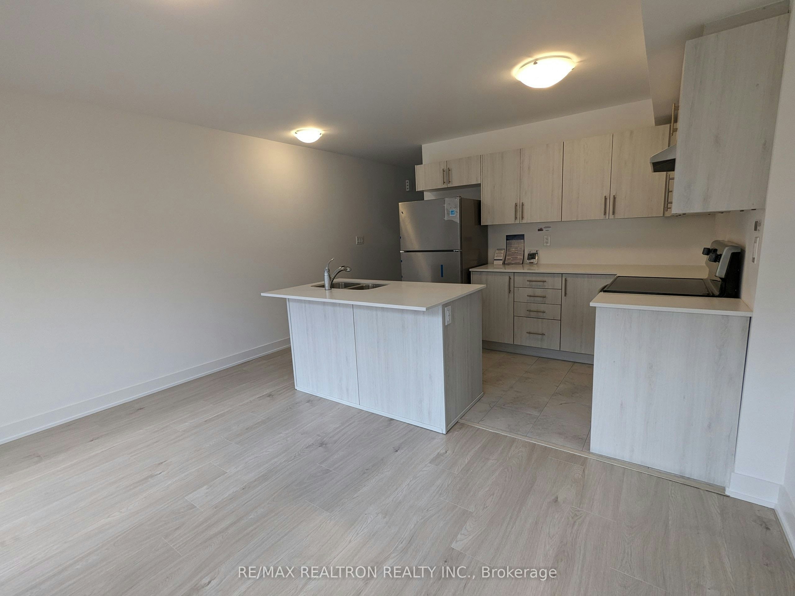 20 Pumpkin Corner Crescent, Barrie, ON, L9J 0T6 - 13