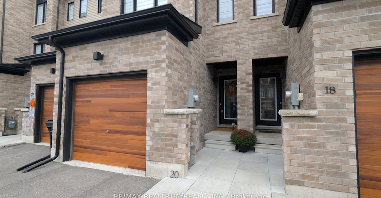 20 Pumpkin Corner Crescent, Barrie, ON, L9J 0T6 - 3