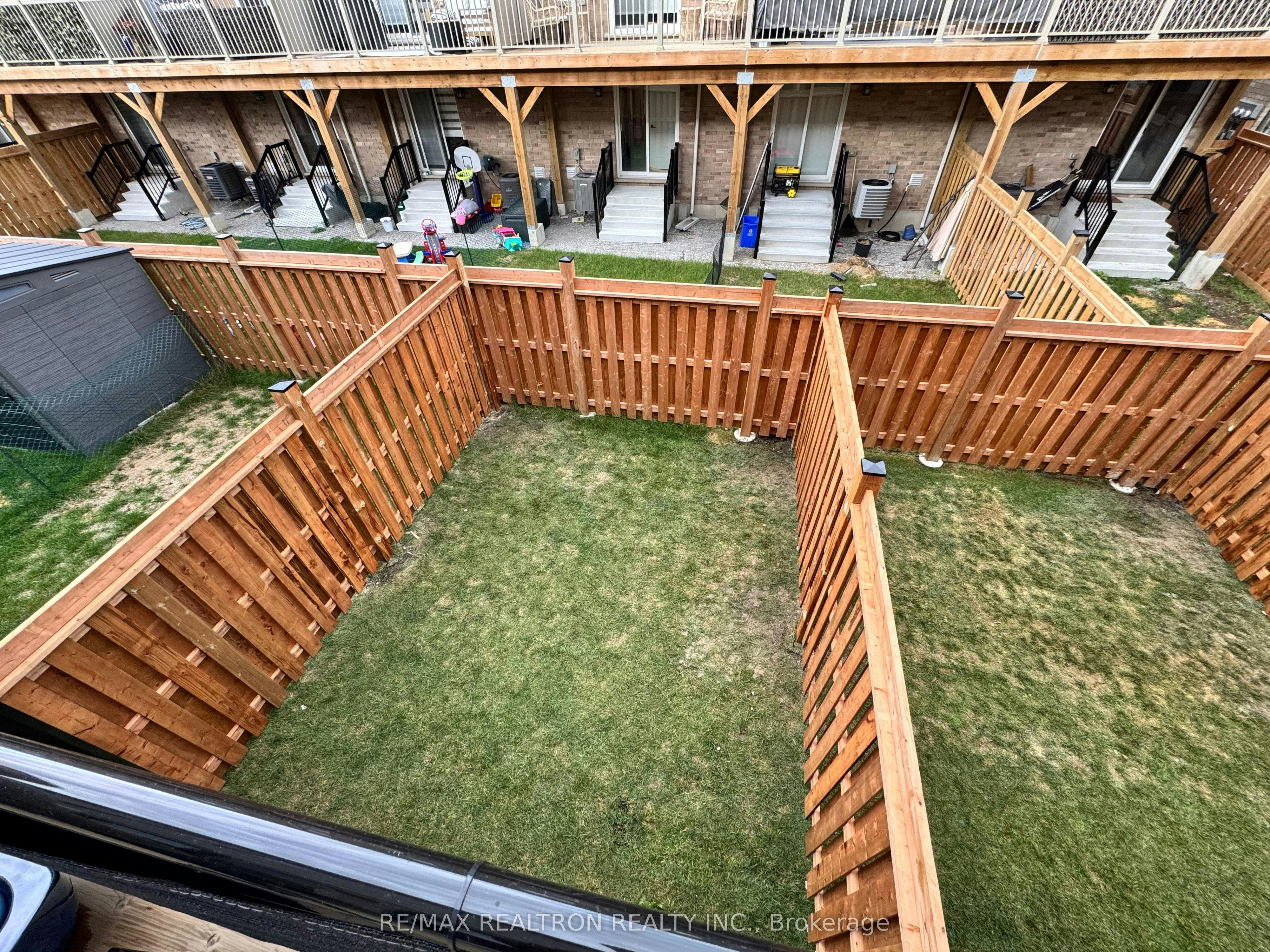 20 Pumpkin Corner Crescent, Barrie, ON, L9J 0T6 - 5