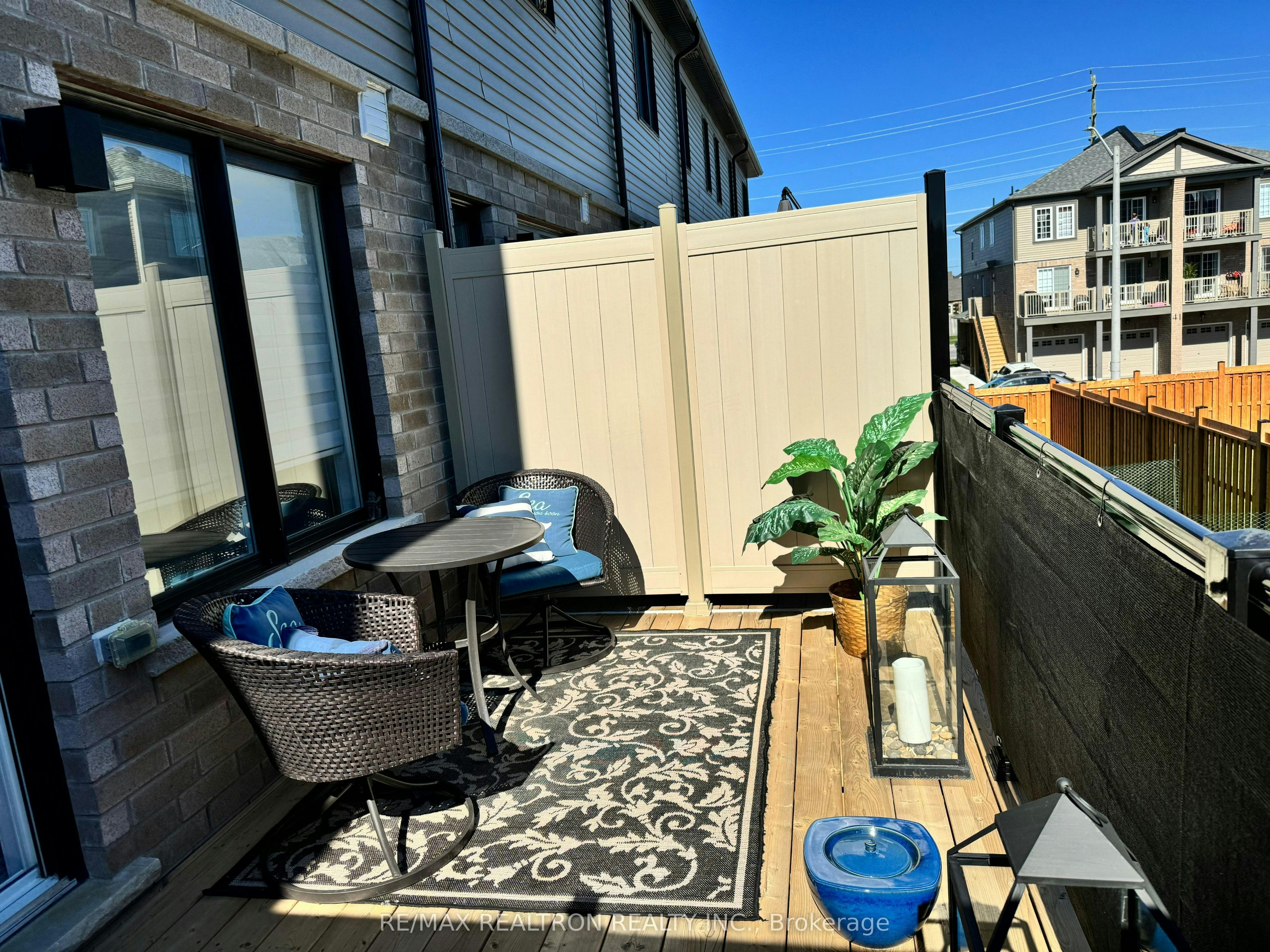 20 Pumpkin Corner Crescent, Barrie, ON, L9J 0T6 - 4