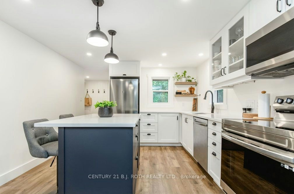 12 Domar Road, Tiny, ON, L0L 2J0 - 12