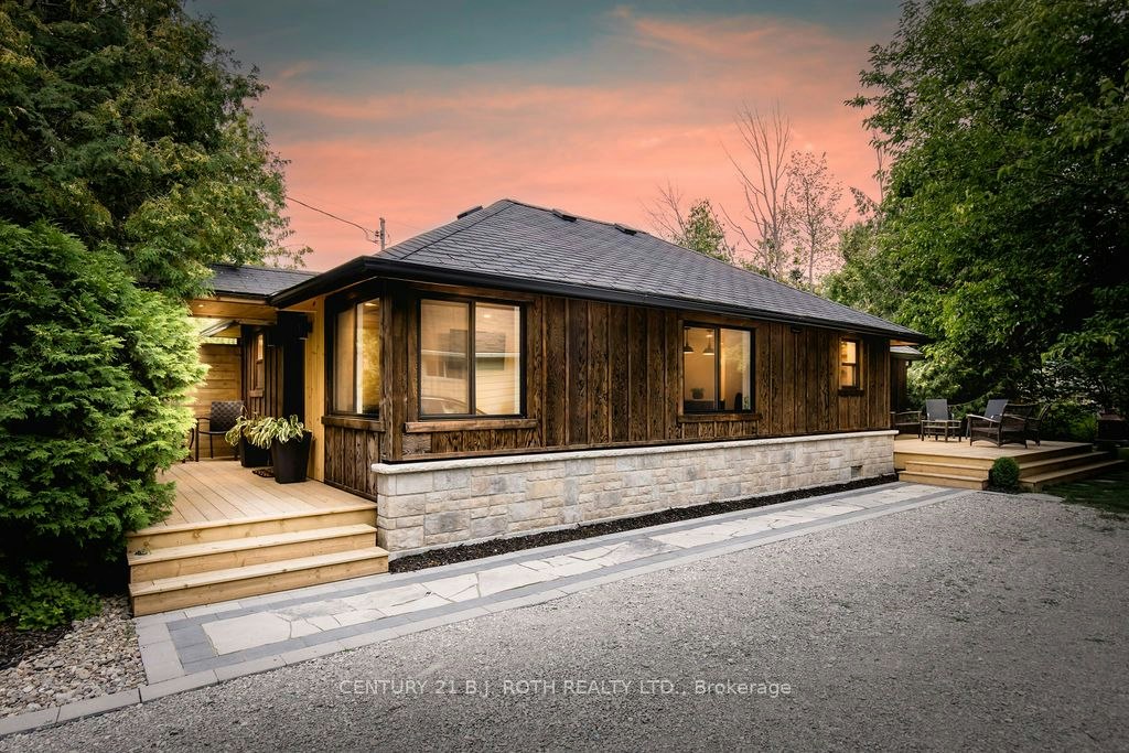 12 Domar Road, Tiny, ON, L0L 2J0