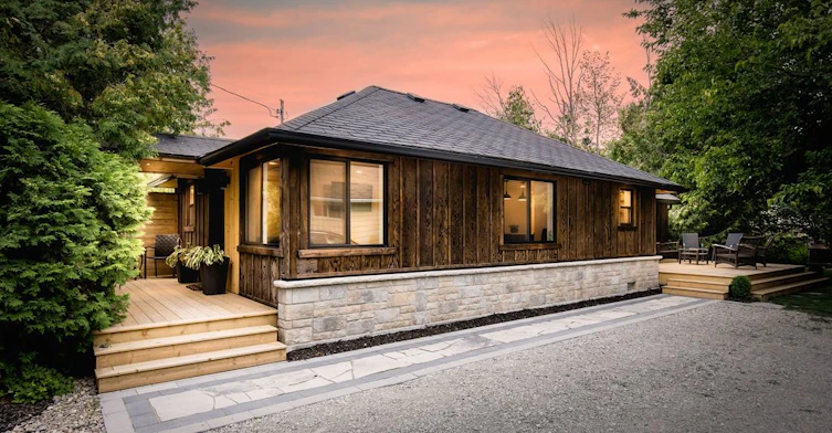 12 Domar Road, Tiny, ON, L0L 2J0