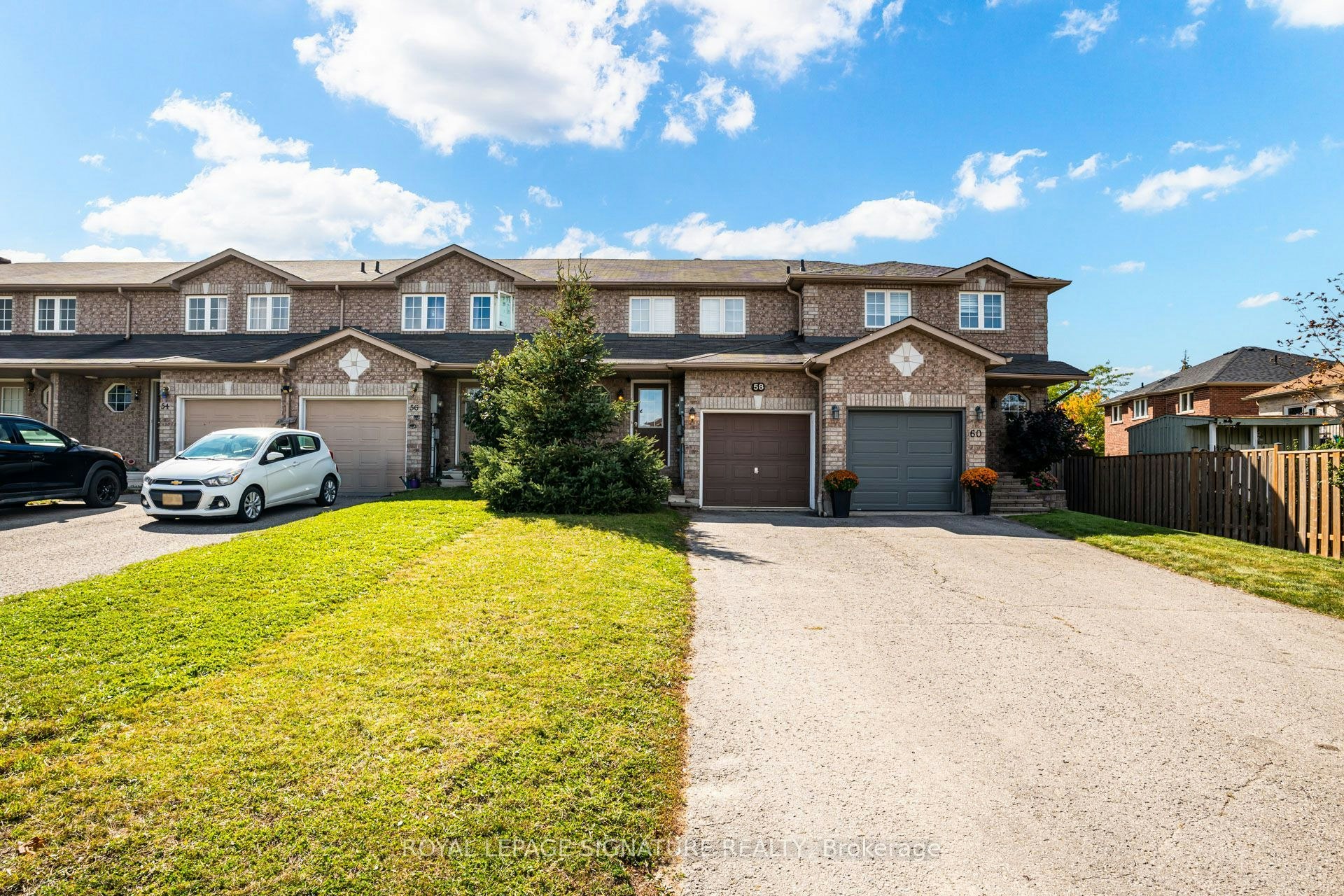 58 Goodwin Drive, Barrie, ON, L4N 5Z8