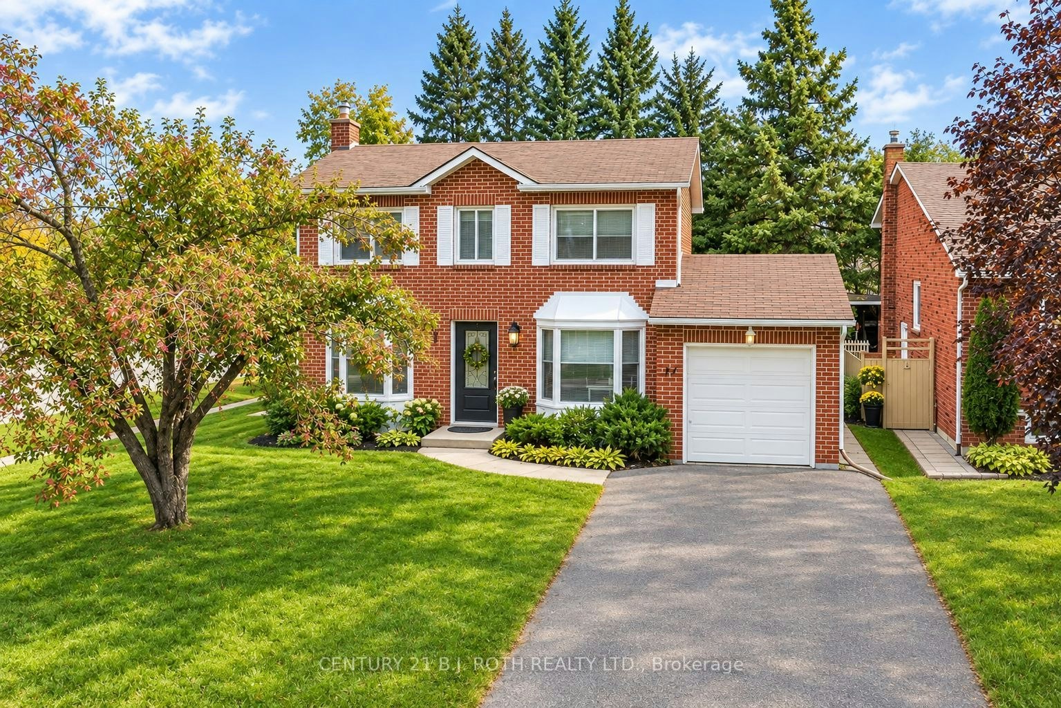 77 Pepler Place, Barrie, ON, L4N 5E3