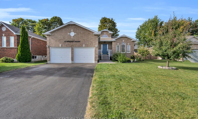45 Whitfield Crescent