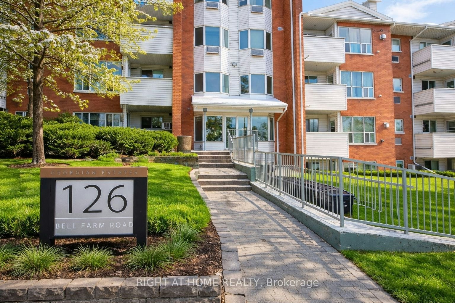 113-126 Bell Farm Road, Barrie, ON, L4M 6J3