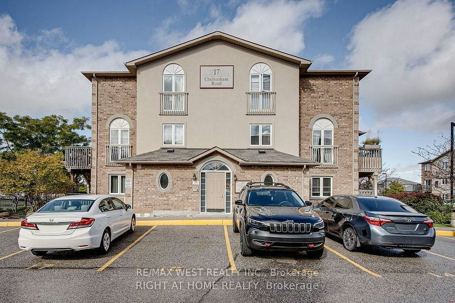 4-17 Cheltenham Road, Barrie, ON, L4M 0E7